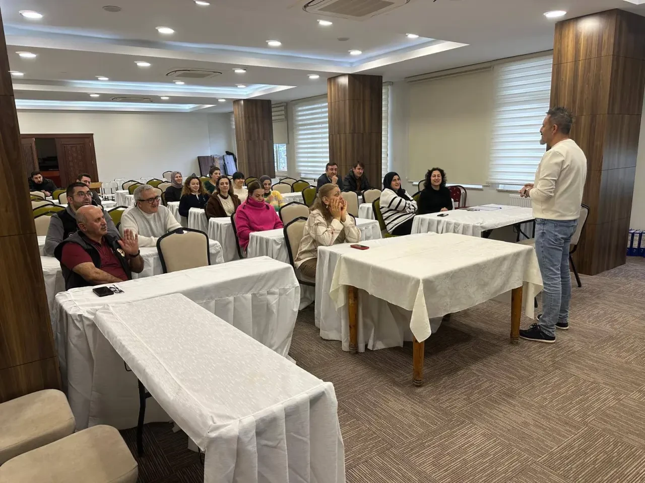 Amasya İl Özel İdaresi Personeline Öfke Kontrolü Eğitimi Verildi 2