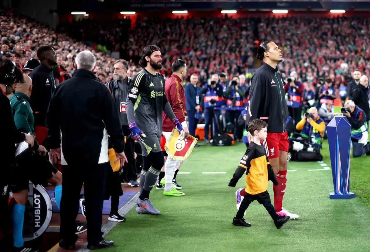 Galatasaray'dan Avrupa'ya Farklı Veda 5