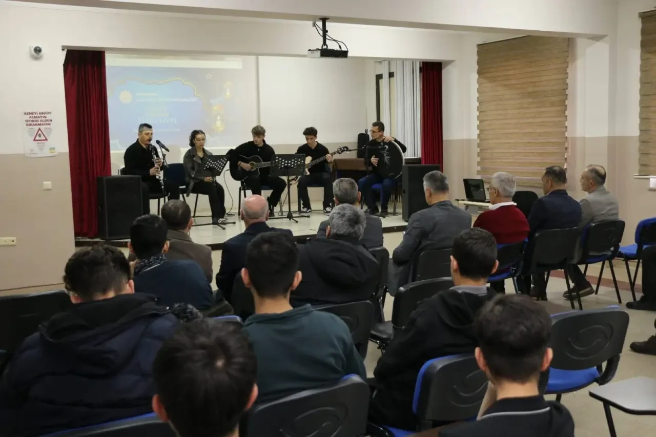 Merzifon’da İftar Sofrasında Eğitim 1