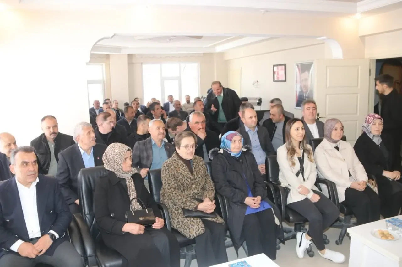 Vekil İpek Sahada 9