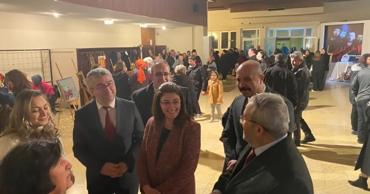 Çorum’da “Kadının Işığı” Sergisi Açıldı 1