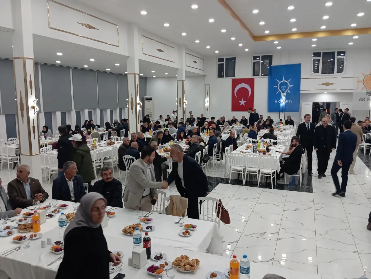 AK Parti Ailesi İftarda Buluştu 1