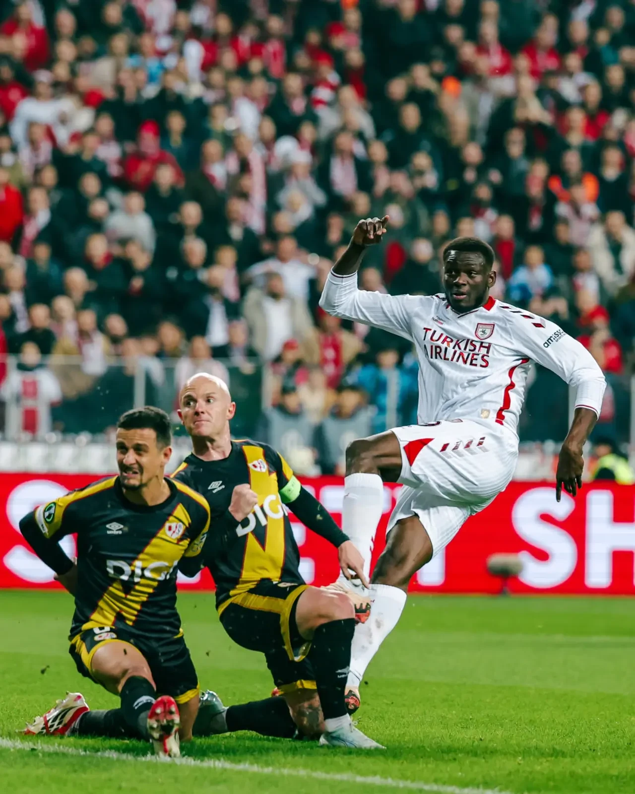 UEFA Konferans Ligi: Samsunspor: 1 - Rayo Vallecano: 3 4
