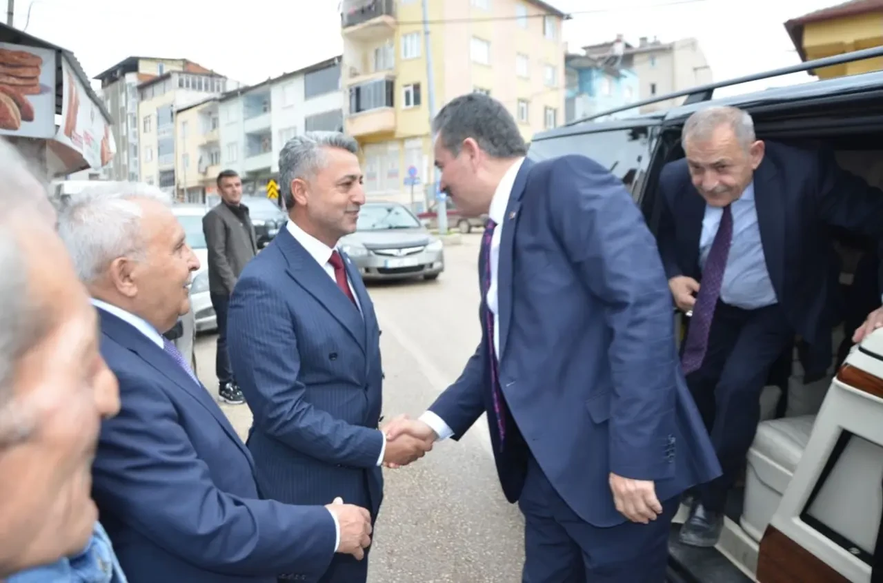 Vekil İpek Sahada 7