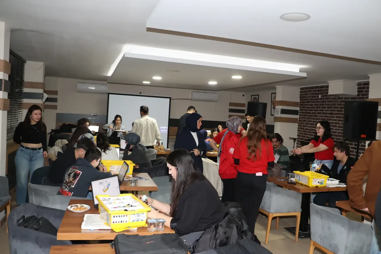 Amasya Üniversitesi’nde Teknoloji Rüzgârı 6