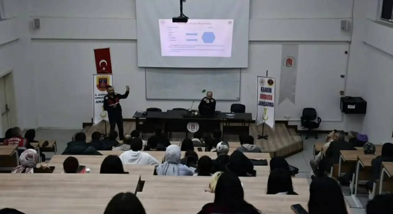 Merzifon'da Jandarmadan Üniversitelilere Sert Uyarı 1