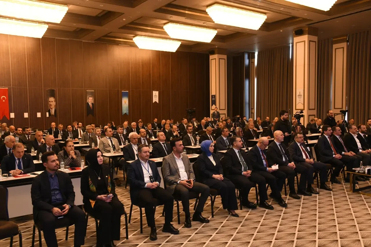 Vekil Çilez Strateji Toplantısında Sahada 3