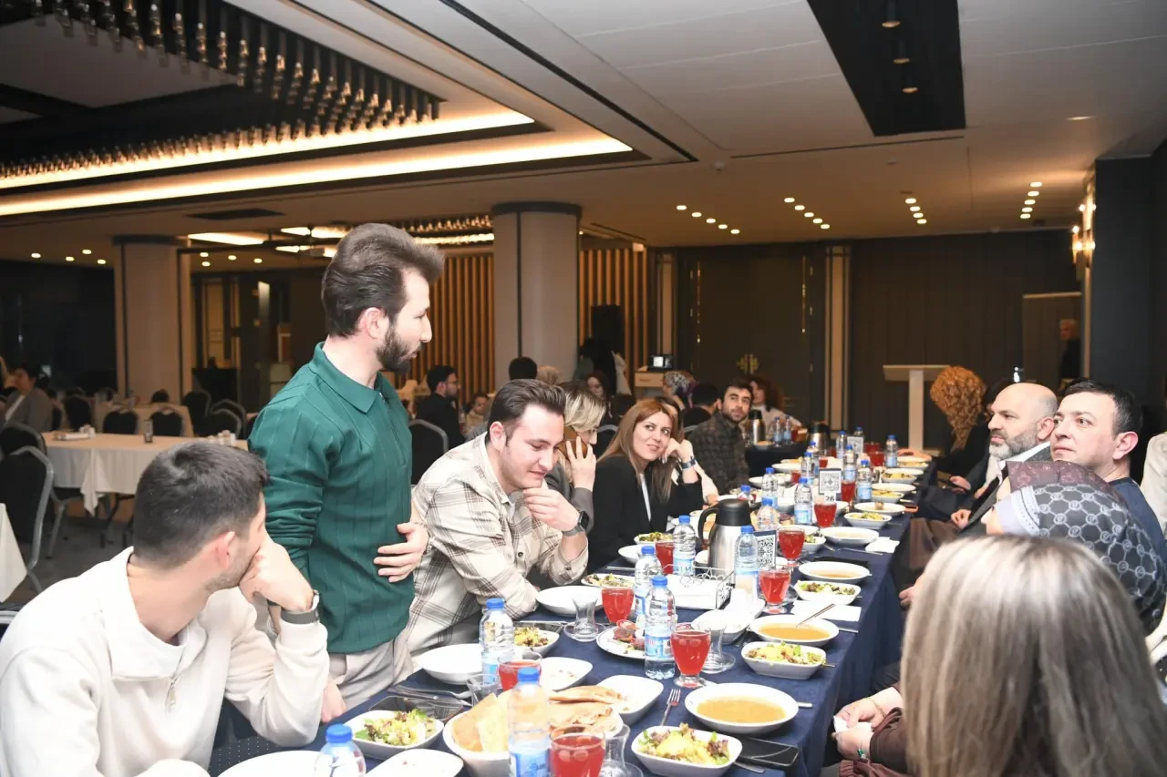 Amasya’nın Başarılı Gençleri Vefa Sofrasında 7