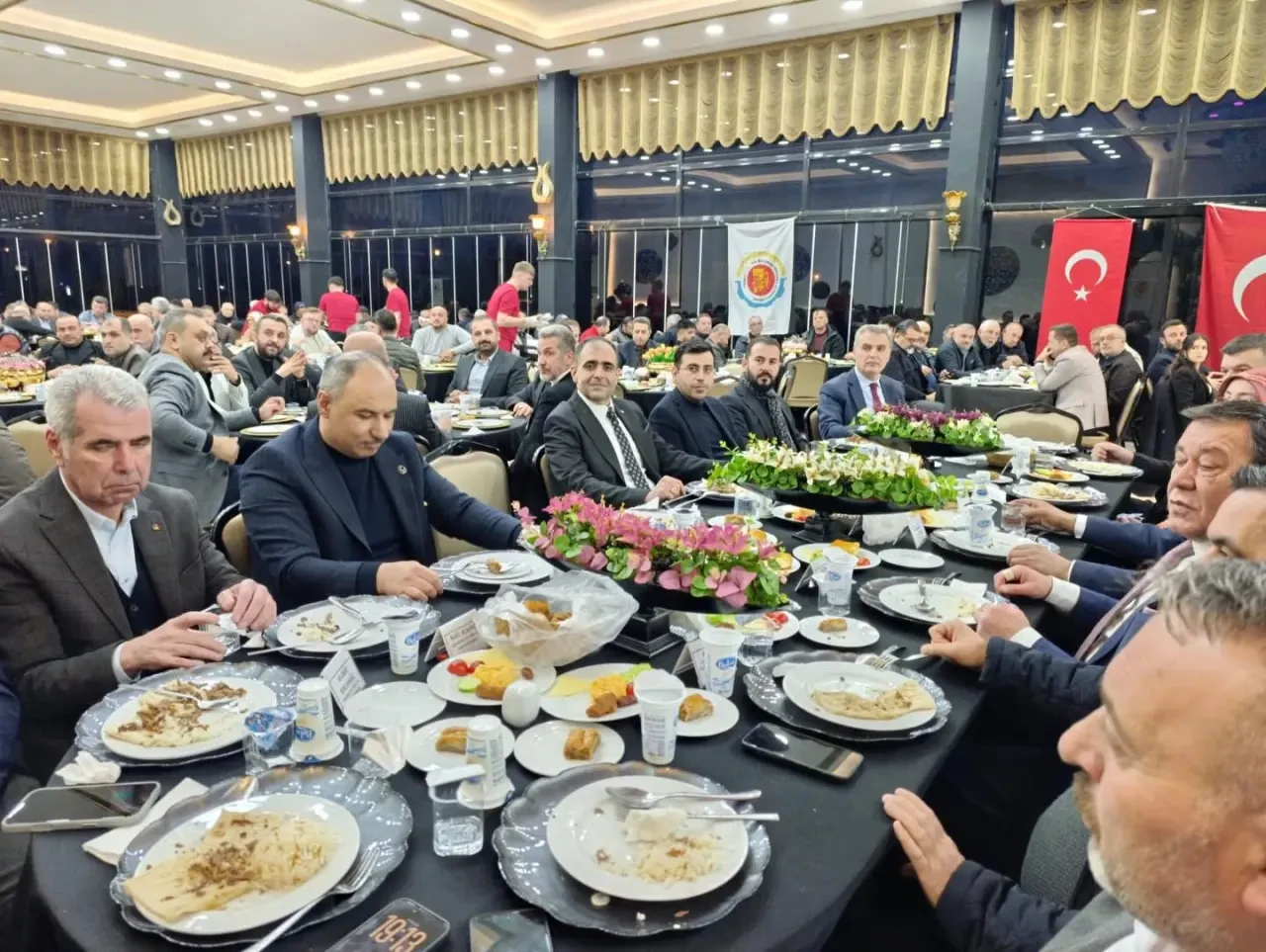 Aksu: “Ekonomik Zorlukları Birlikte Aşacağız” 8