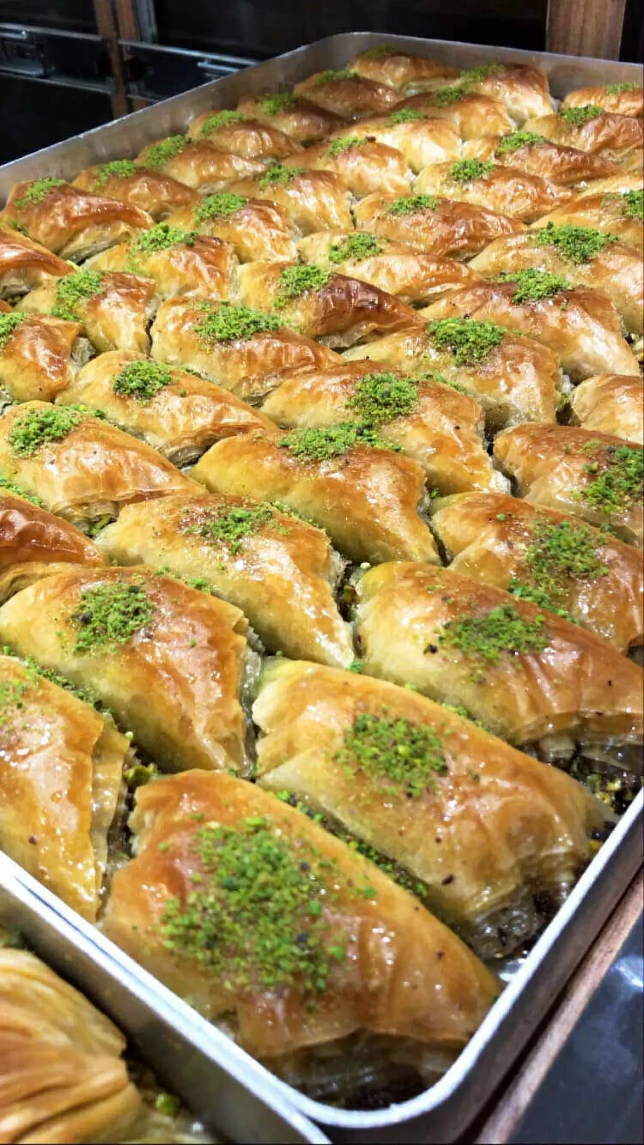 Merzifon’da Tatlı Alarmı! Baklava Tezgahları Kuruldu! 10
