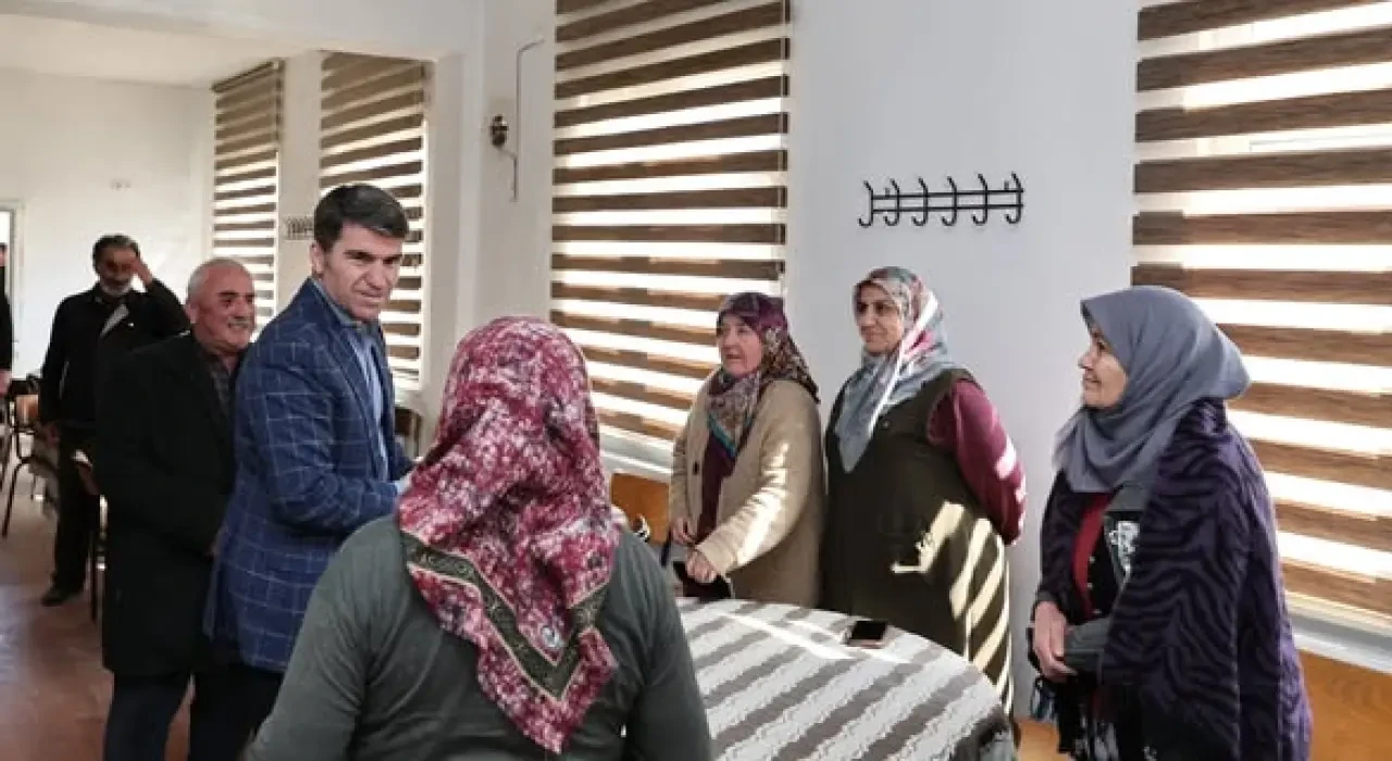 Vali Bakan Köy Halkıyla Bir Araya Geldi 1