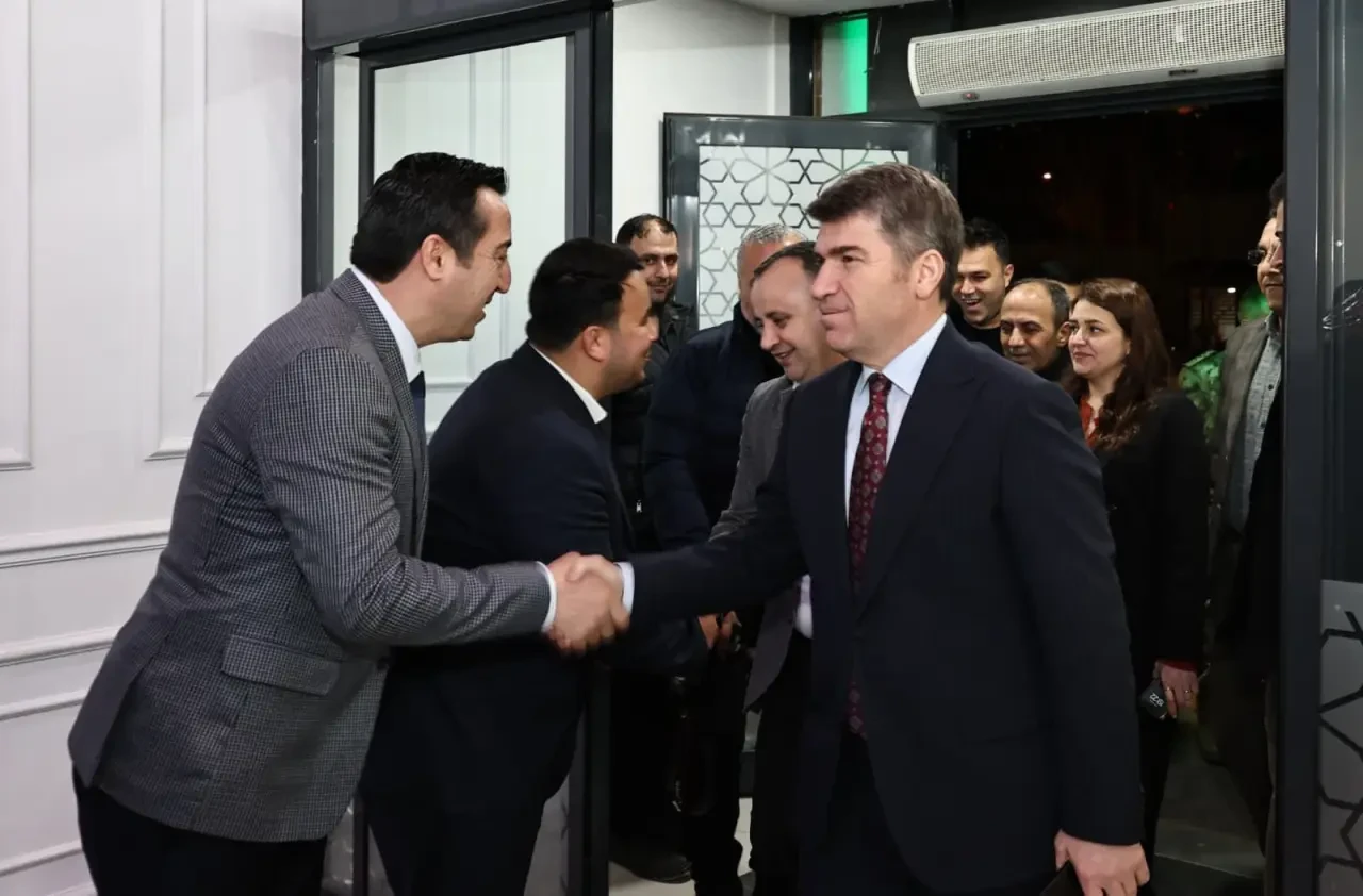 Amasya Valisi Önder Bakan Muhtar ve Esnafla Aynı Sofrada 5