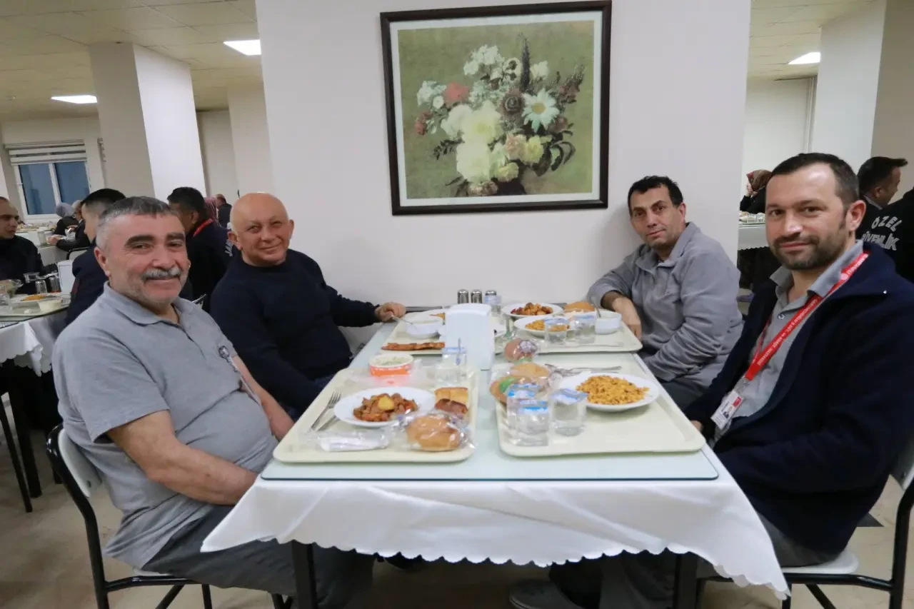 Sağlık Çalışanları İftarda Bir Araya Geldi 2