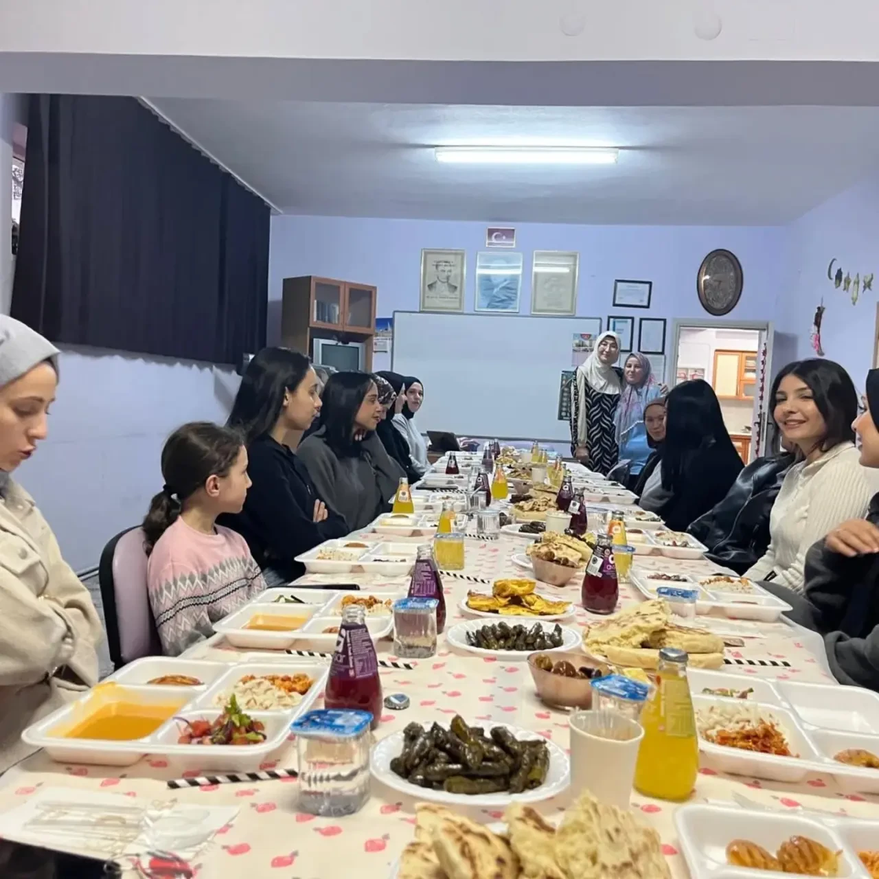 Merzifon’da Gençler İftarda Buluştu 1