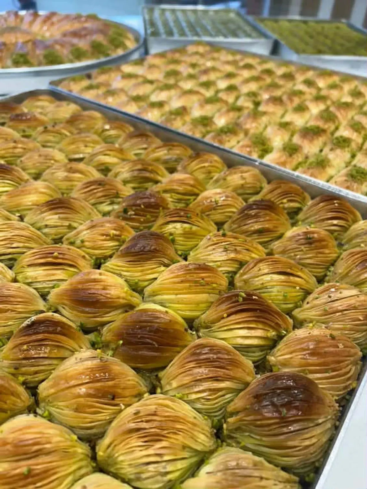 Merzifon’da Tatlı Alarmı! Baklava Tezgahları Kuruldu! 7