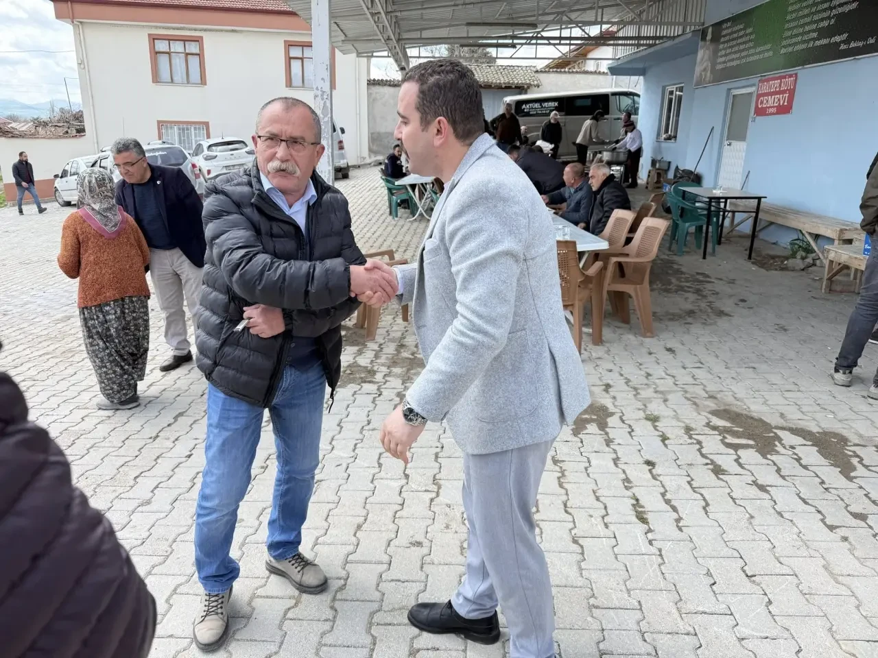 Merzifon Gençleri Karatepe’de Bereket İçin Ellerini Açtı 6