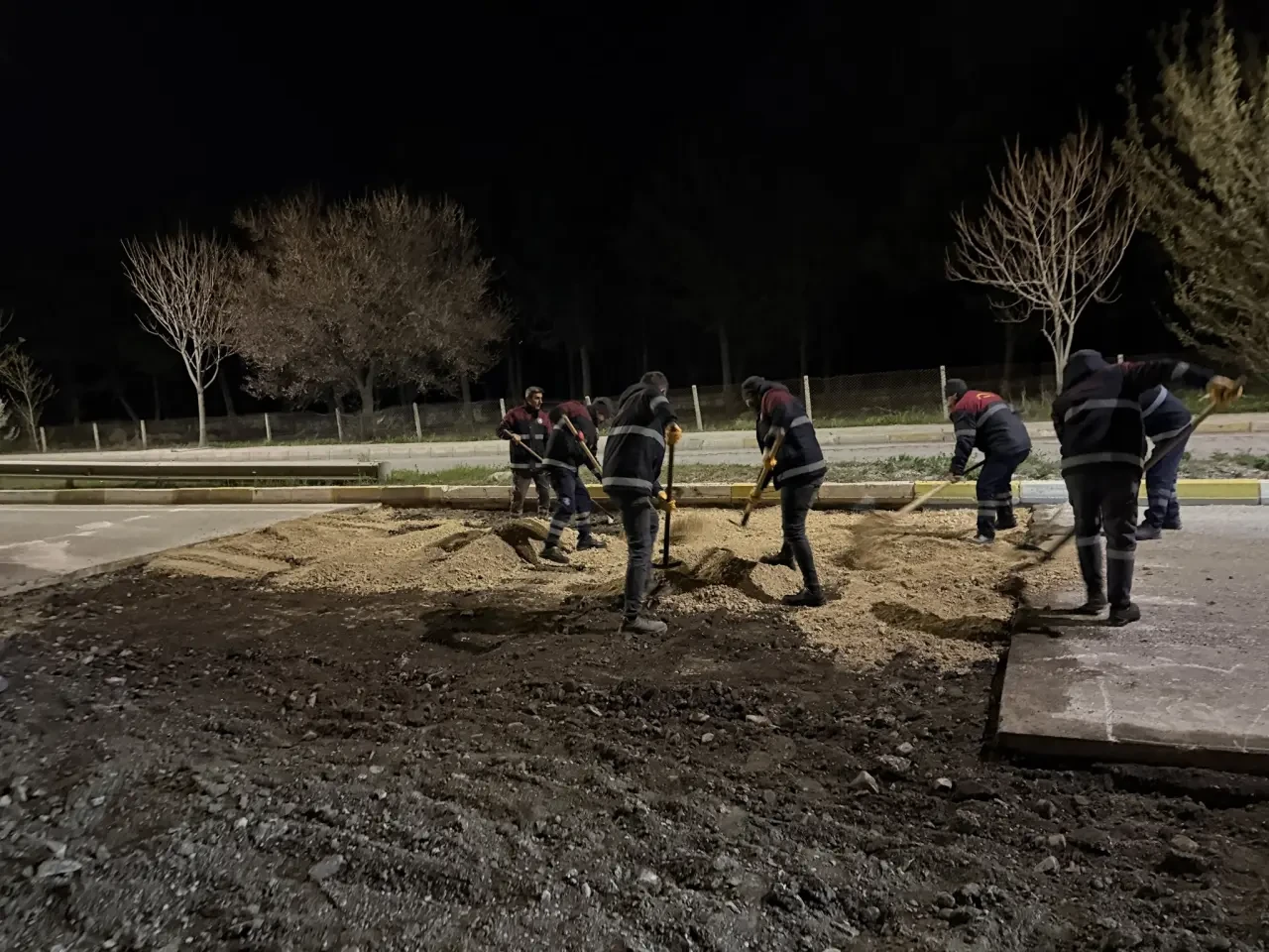 Çorum Gazi Caddesi Gece Mesaisiyle Yenilendi: Sabah Trafiğe Açıldı 2