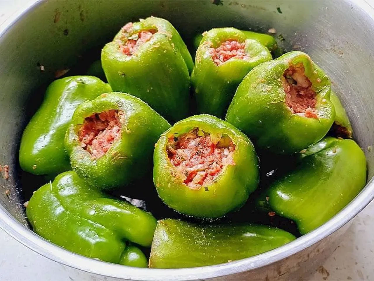 Ustaların Sırrı Ortaya Çıktı: Zeytinyağlı Dolmanın Lezzetini 2 Kat Artıran Püf Noktaları! 2