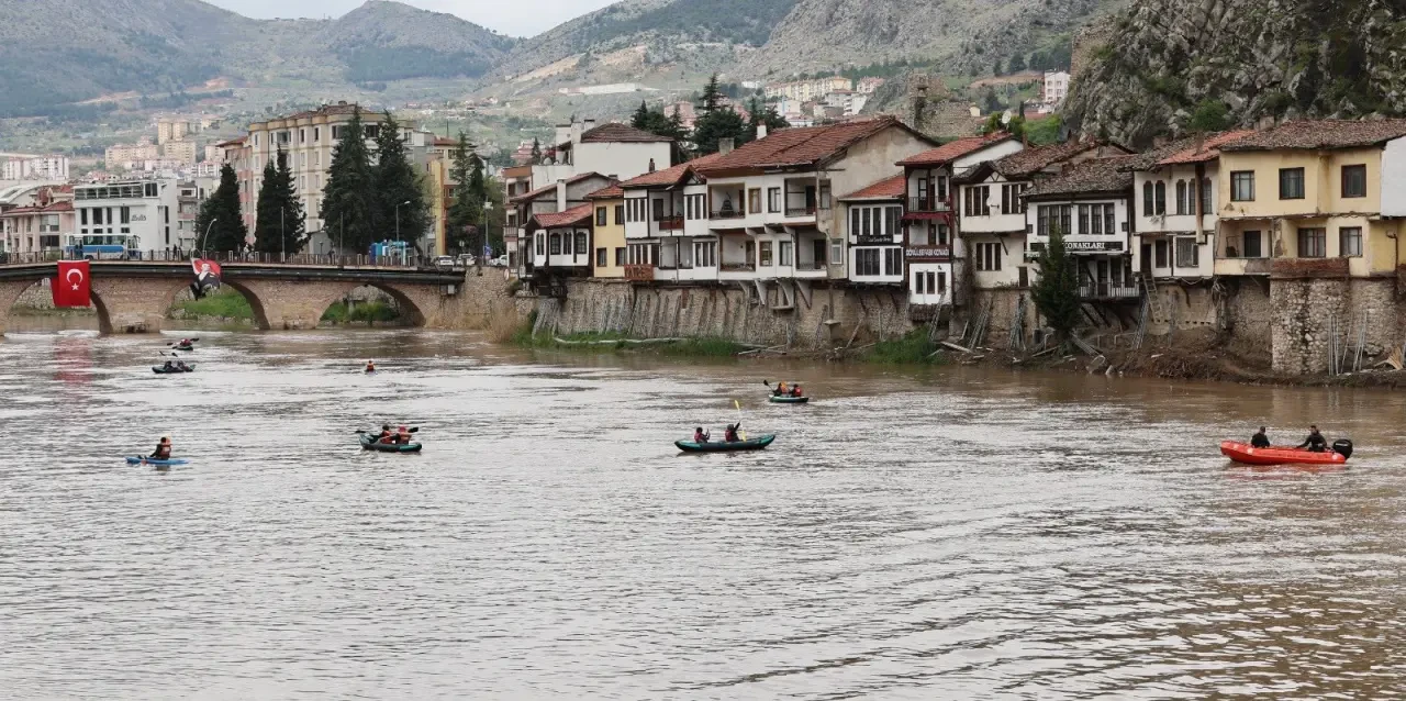Amasya Yeşilırmak’ta Kano Şöleni 2