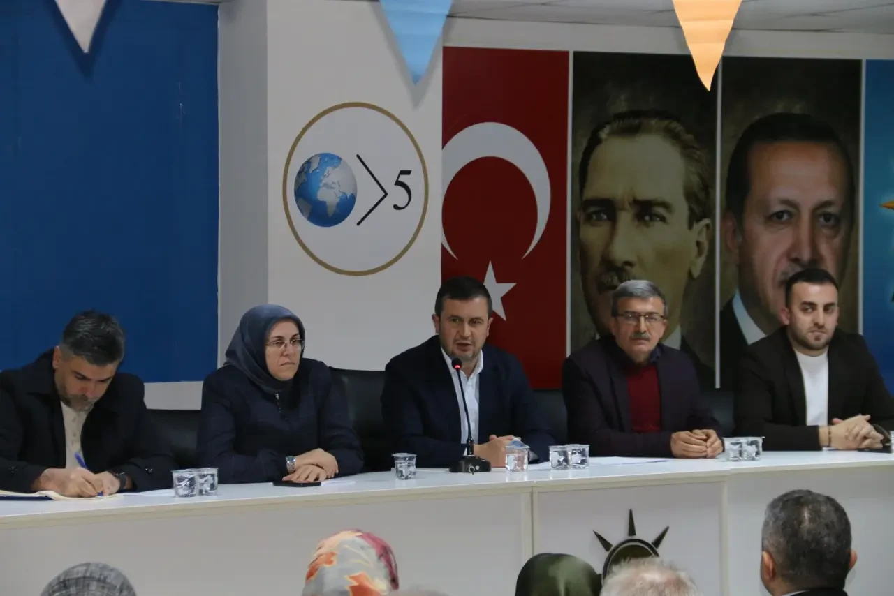 Amasya’da Siyasi Hareketlilik! AK Parti Sahaya Odaklandı 2