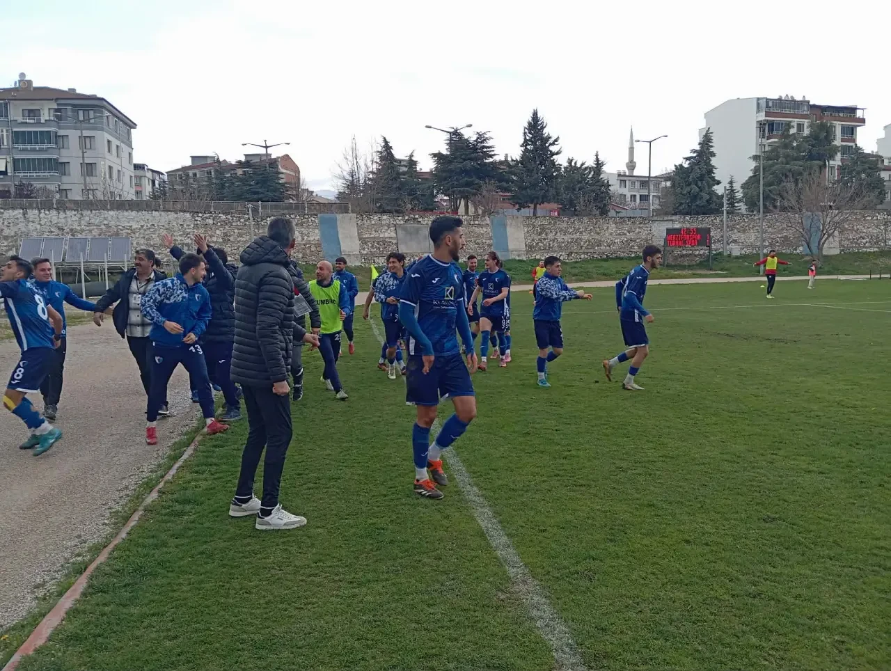 Turhalspor, Merzifonspor’u Ateşe Attı 3