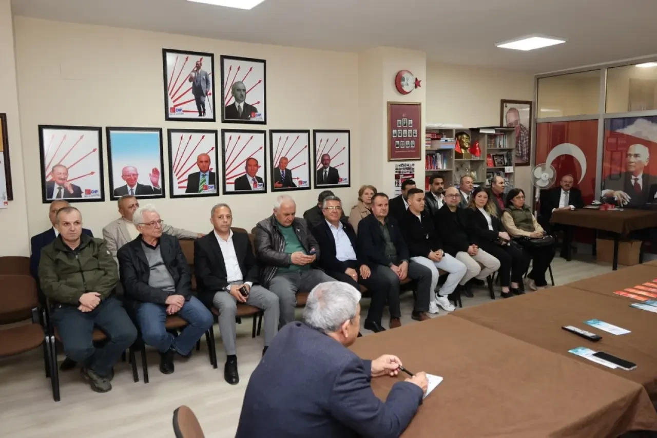 Merzifon CHP Meclis Öncesi Toplandı 3