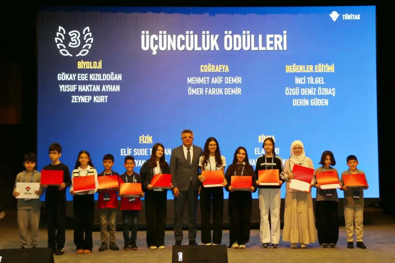 Amasya’lı Öğrenciler Bölge Finaline Damga Vurdu 3