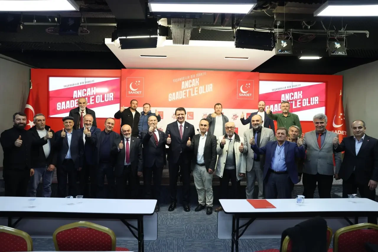 Sarıkaya’dan Ankara Teması: TBMM’de Yeni Yol Grubu Toplantısına Katıldı 2