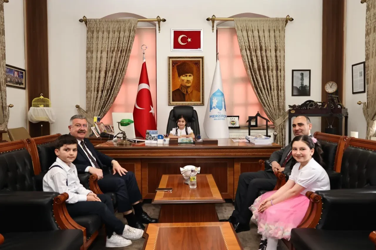 Merzifon’da Başkanlık Koltuğu Çocuklara Emanet Edildi 7