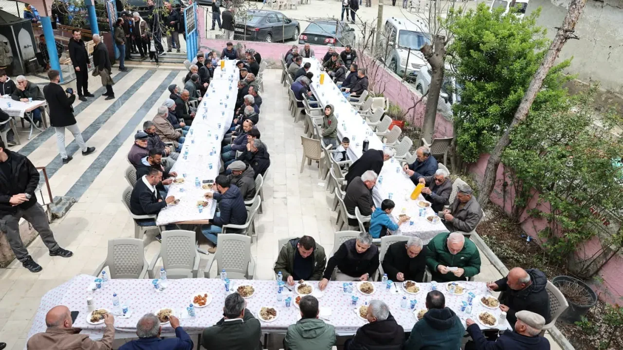 Amasya Valisi Bakan Oluz Köyü’nde Bereket Duasında 3