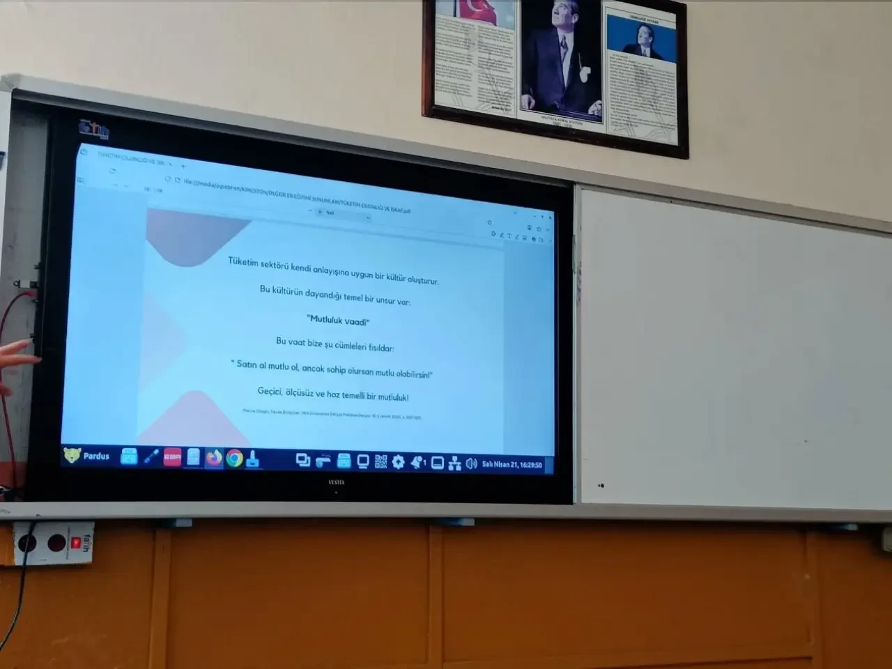 Merzifon’da Öğrencilere “Tüketim Çılgınlığı ve İsraf” Uyarısı 2