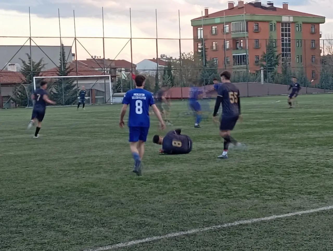 Kartların Havada Uçtuğu Maçın Kazananı Merzifon Belediyespor Oldu 3