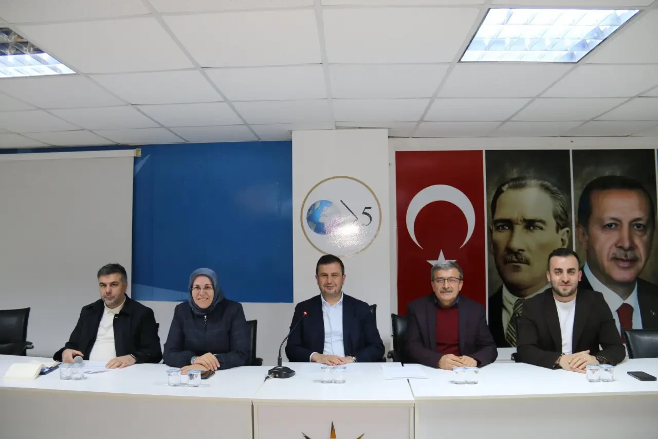 Amasya’da Siyasi Hareketlilik! AK Parti Sahaya Odaklandı 4