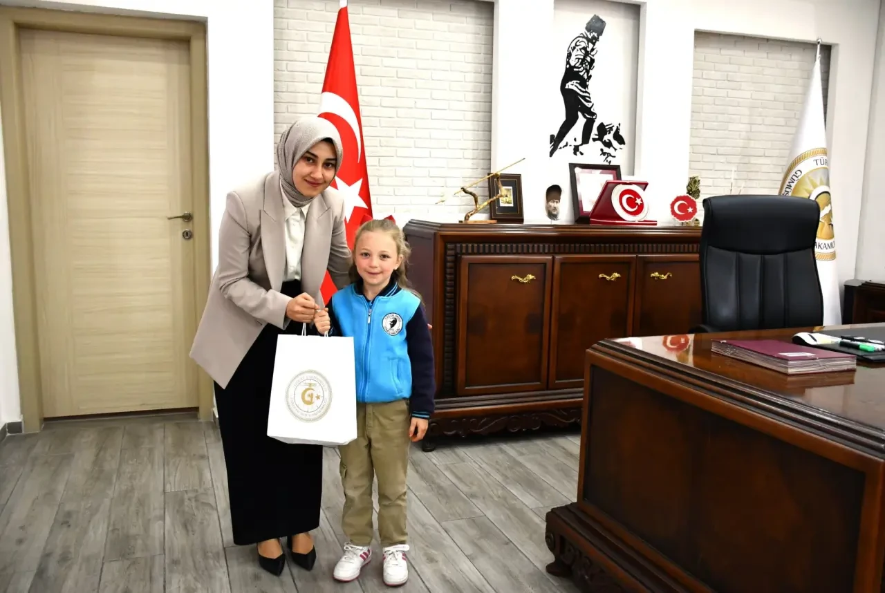 Gümüşhacıköy’de Minik Melisa Makama Oturdu 3