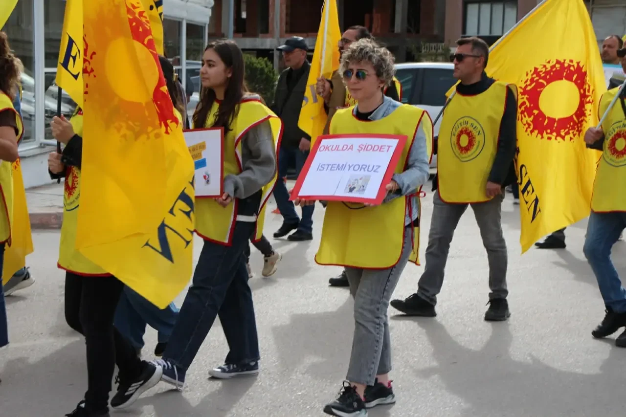 ARTTIK YETER! ÖLMEK İSTEMİYORUZ 5