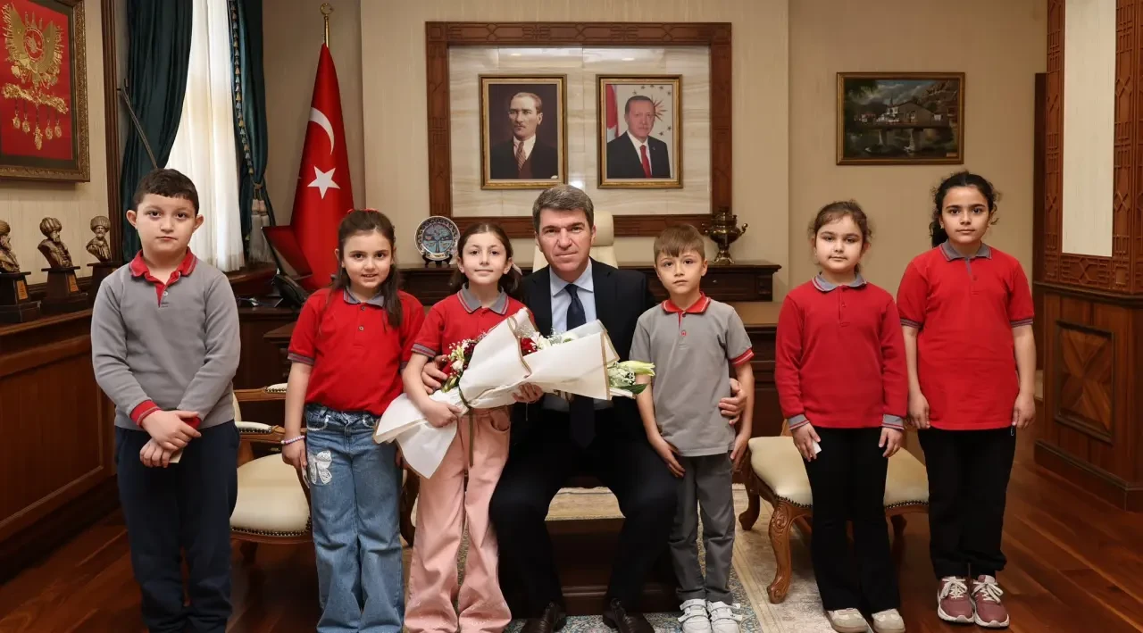 Amasya Valisi Bakan Misafirlerini Ağırladı 5