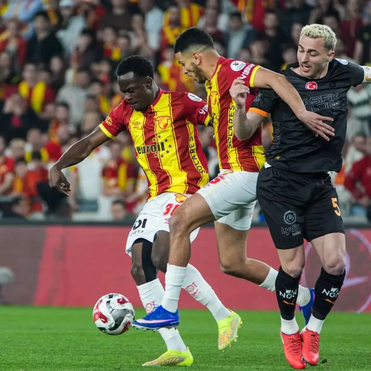 Galatasaray, İzmir'de Fire Vermedi 1