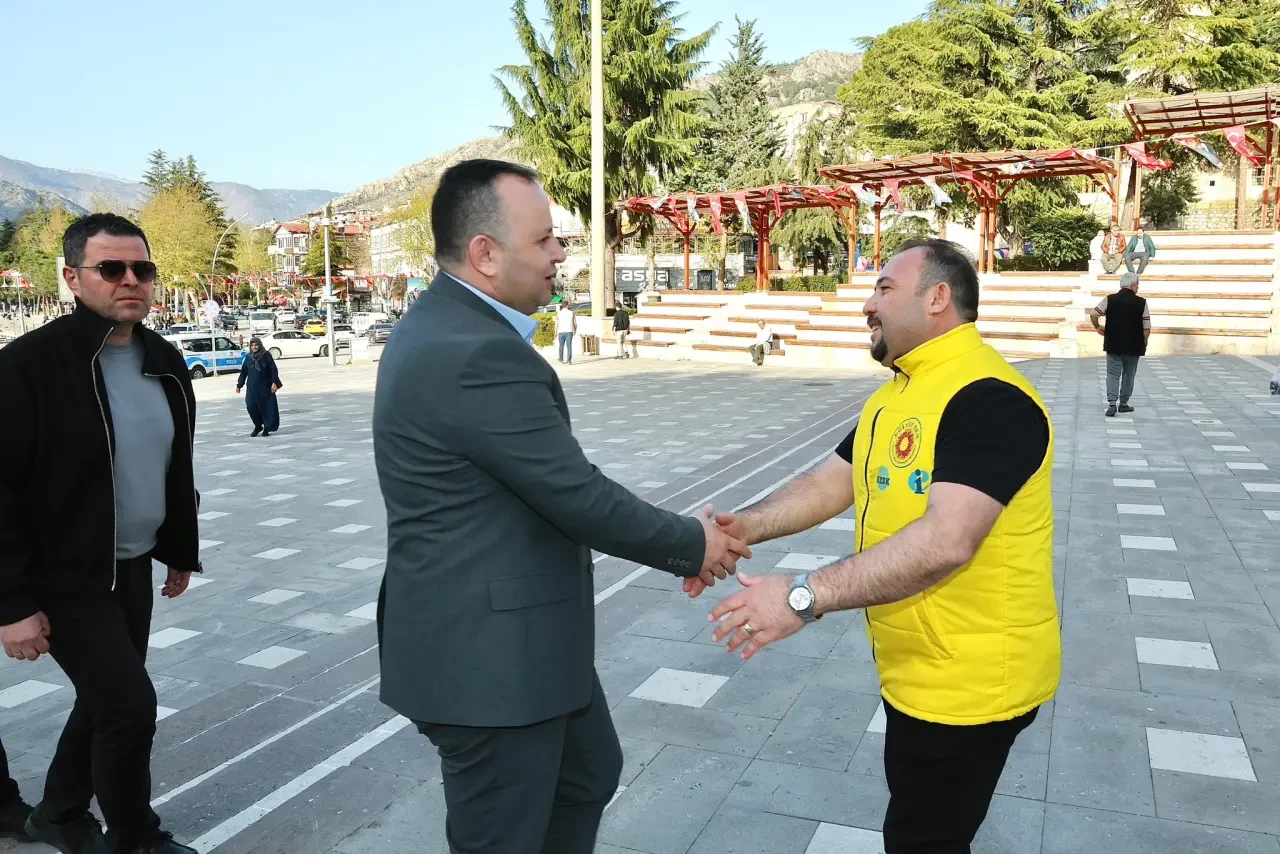 Başkan Sevindi Eğitimcilerin Yanında 1