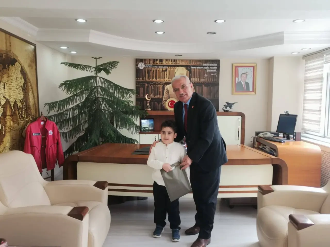 Çocuklar Müdürlükte Bayram Estirdi 2