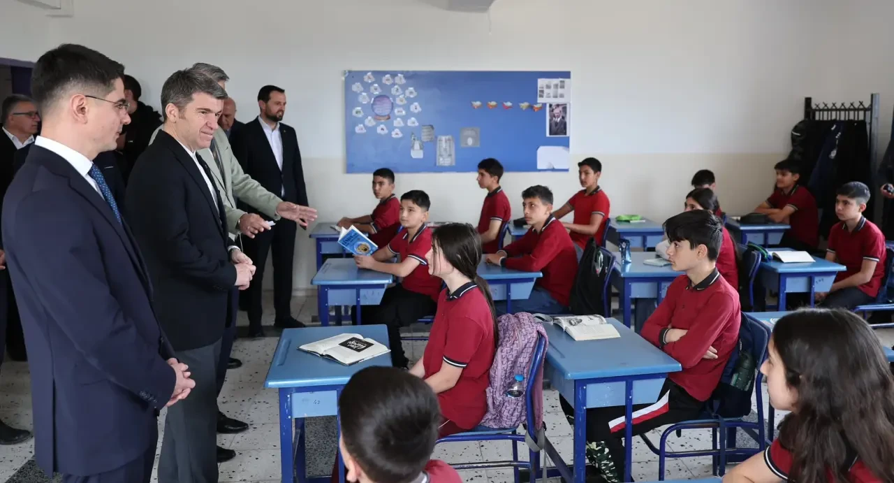 Amasya Valisi Bakan’dan Eğitime Yakın İlgi 5