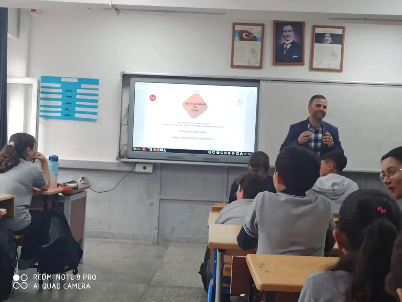 Merzifon’da Gençlere “Tüketim Çılgınlığı ve İsraf” Konferansı 2