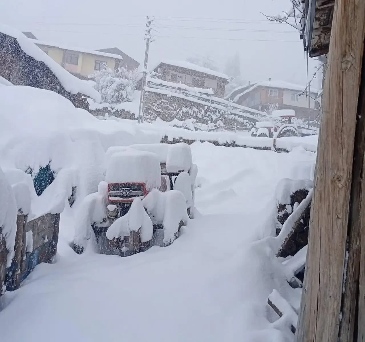 Çorum’un Köyleri Bir Gecede Beyaza Büründü 1