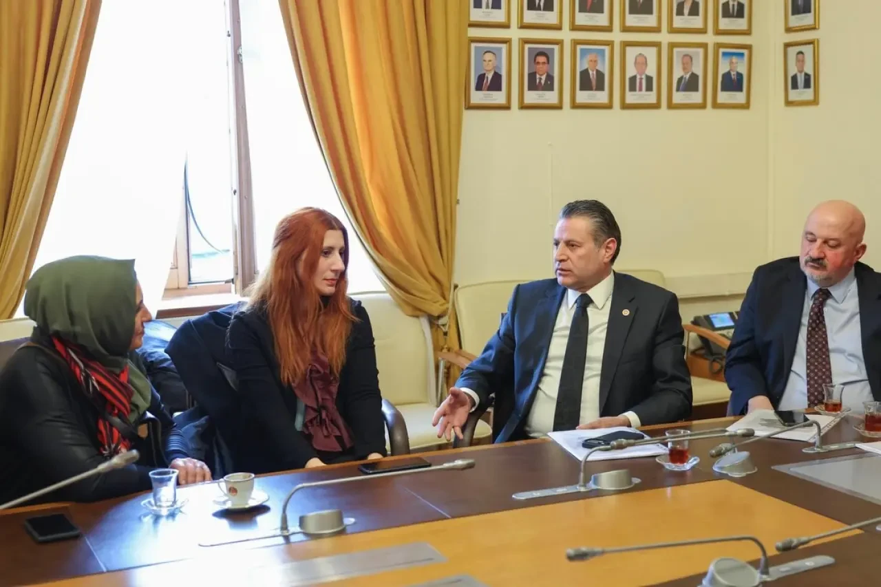 “Karadenizli Karıncalar” Meclis’te 2