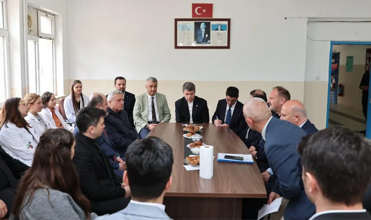 Amasya Valisi Bakan’dan Eğitime Yakın İlgi 4