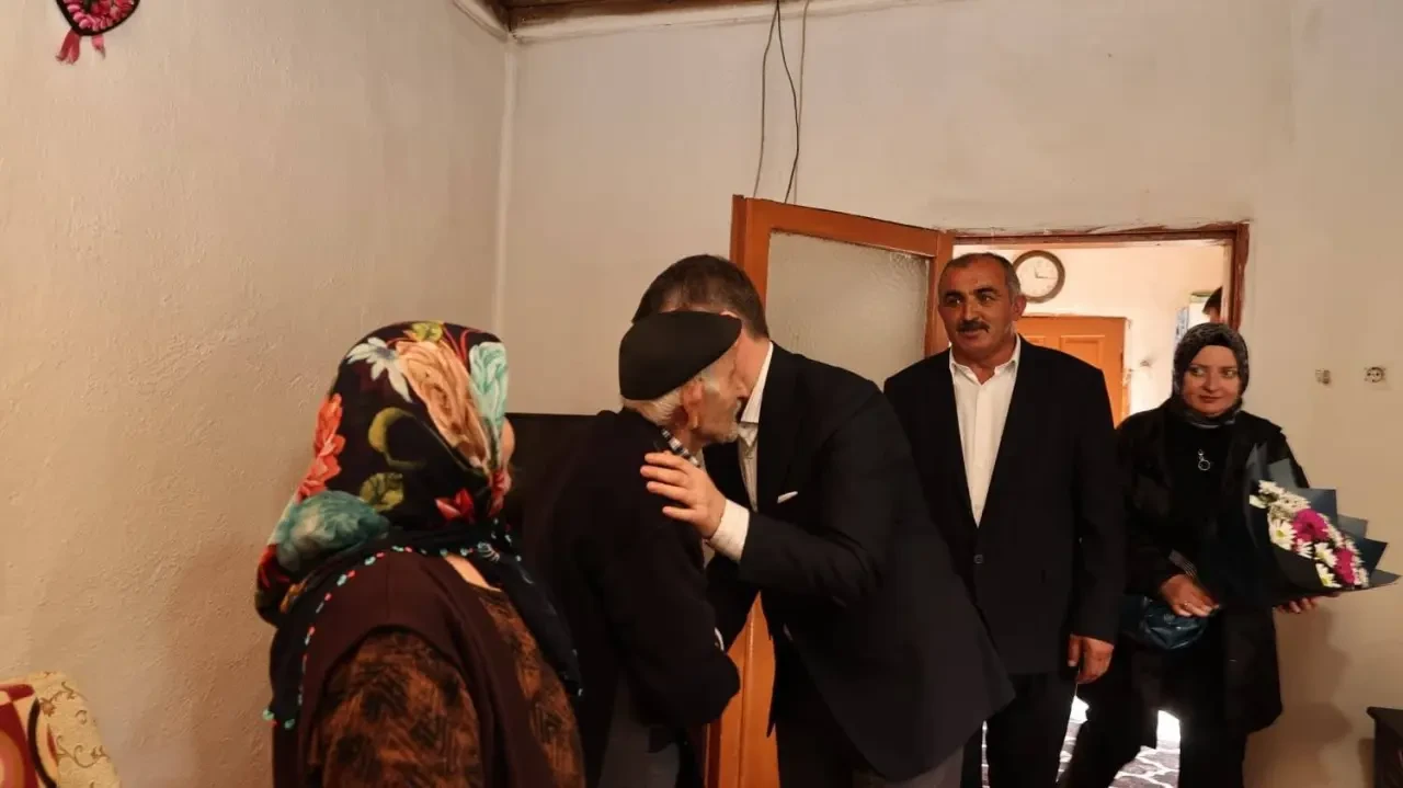 68 Yıllık Evliliğe Vali Ziyareti: Esen Çifti Aile Yılı’na Damga Vurdu 2