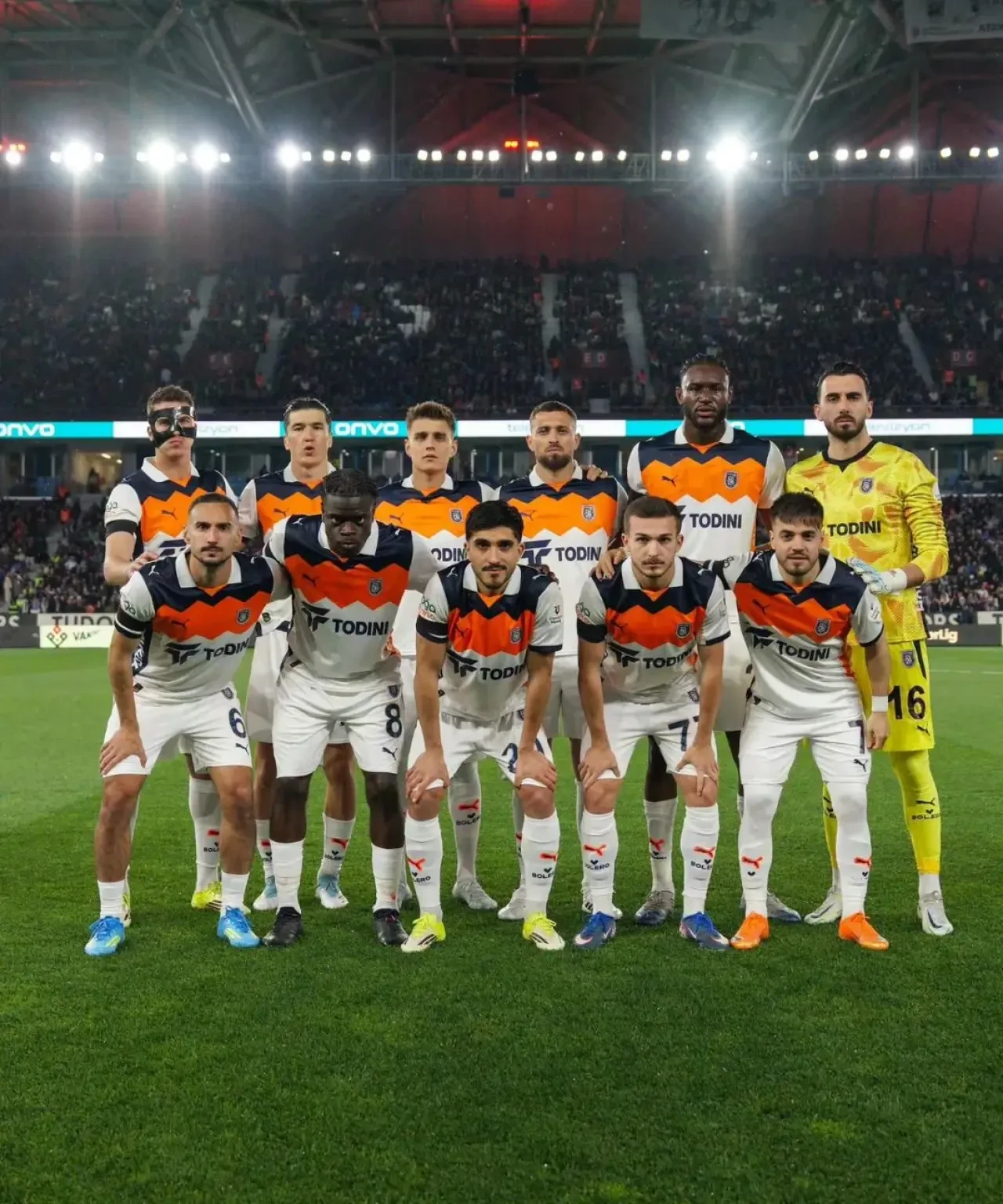 Trendyol Süper Lig: Trabzonspor: 1 - RAMS Başakşehir: 1 1