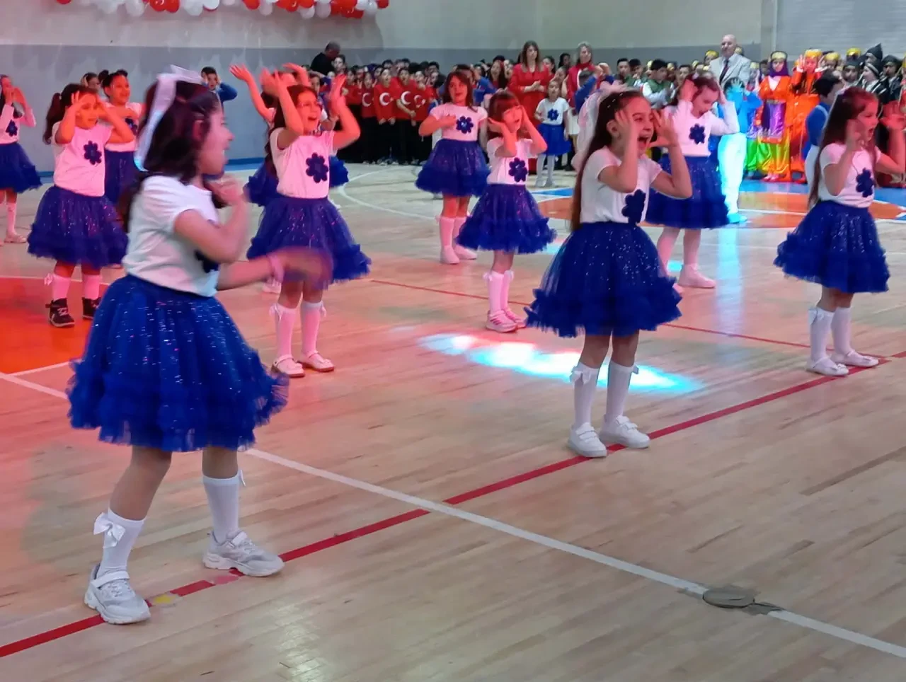 Merzifon’da 23 Nisan Coşkusu: Çocuklar Bayramı Doyasıya Kutladı! 2