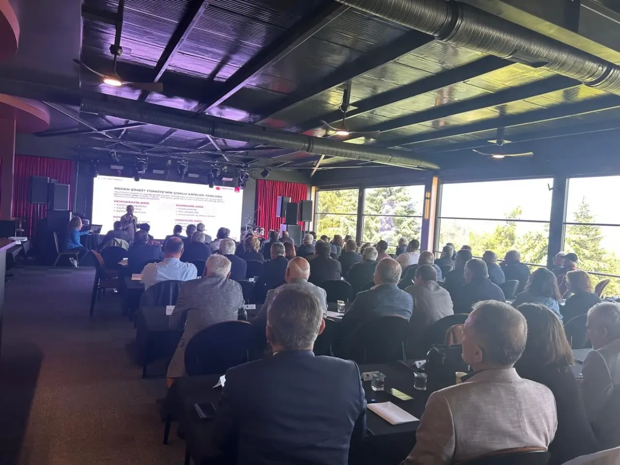 CHP Merzifon İlçe Teşkilatı Siyaset Okulu Çalıştayında 6