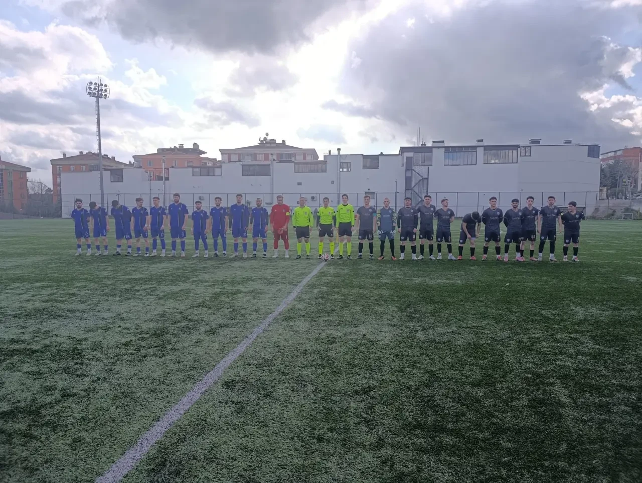 Kartların Havada Uçtuğu Maçın Kazananı Merzifon Belediyespor Oldu 1