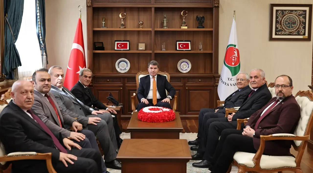 Amasya’da Valilikte Yoğun Ziyaret Trafiği 3